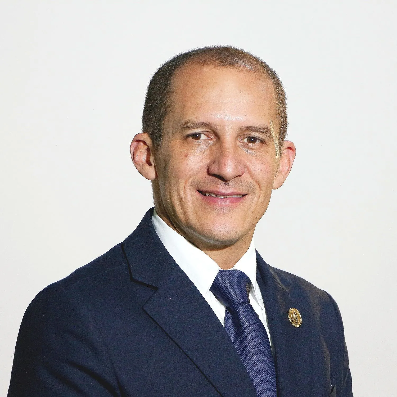 Señor Alejandro Gutiérrez Patiño