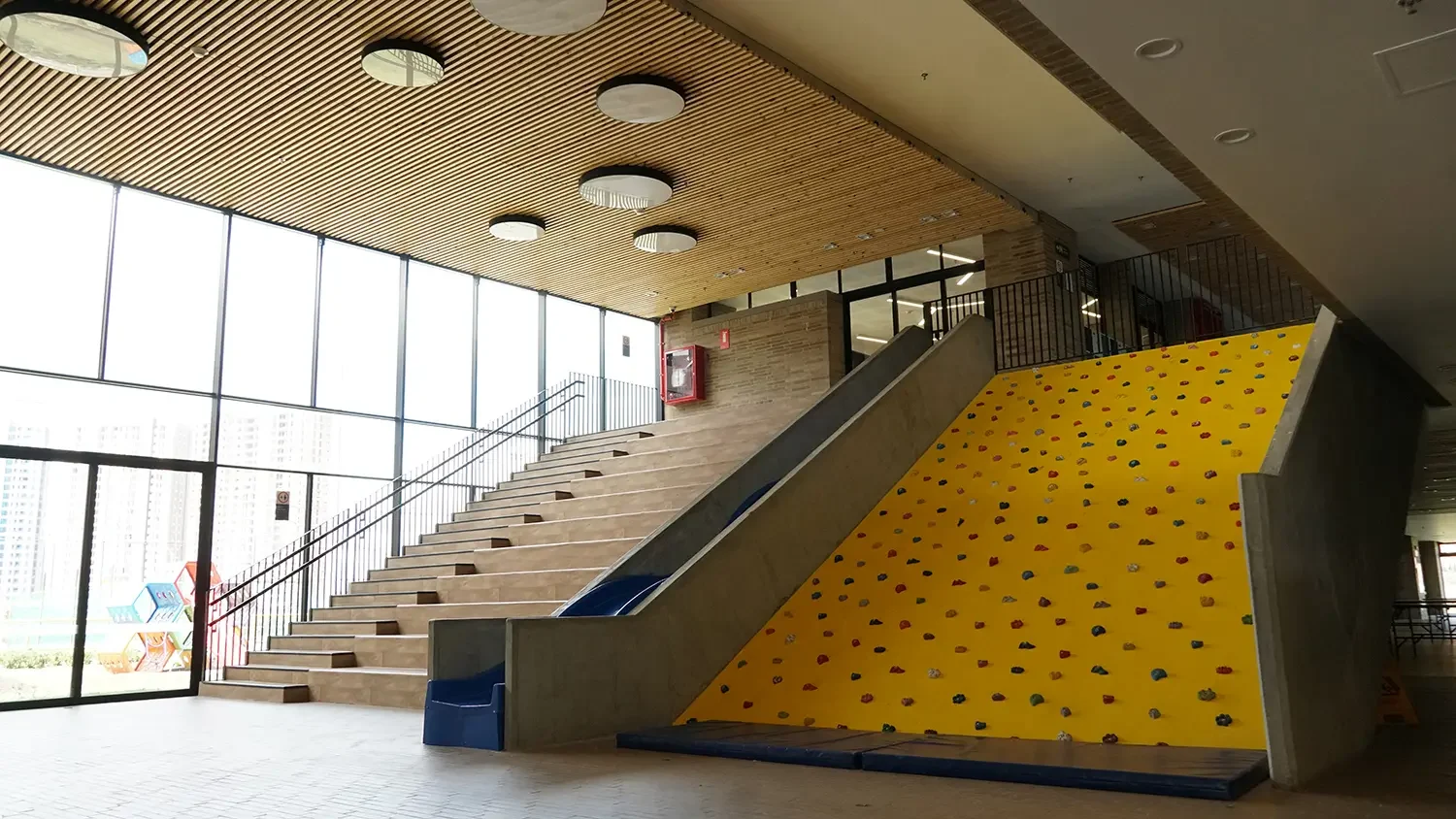 Ágora Sección Primaria